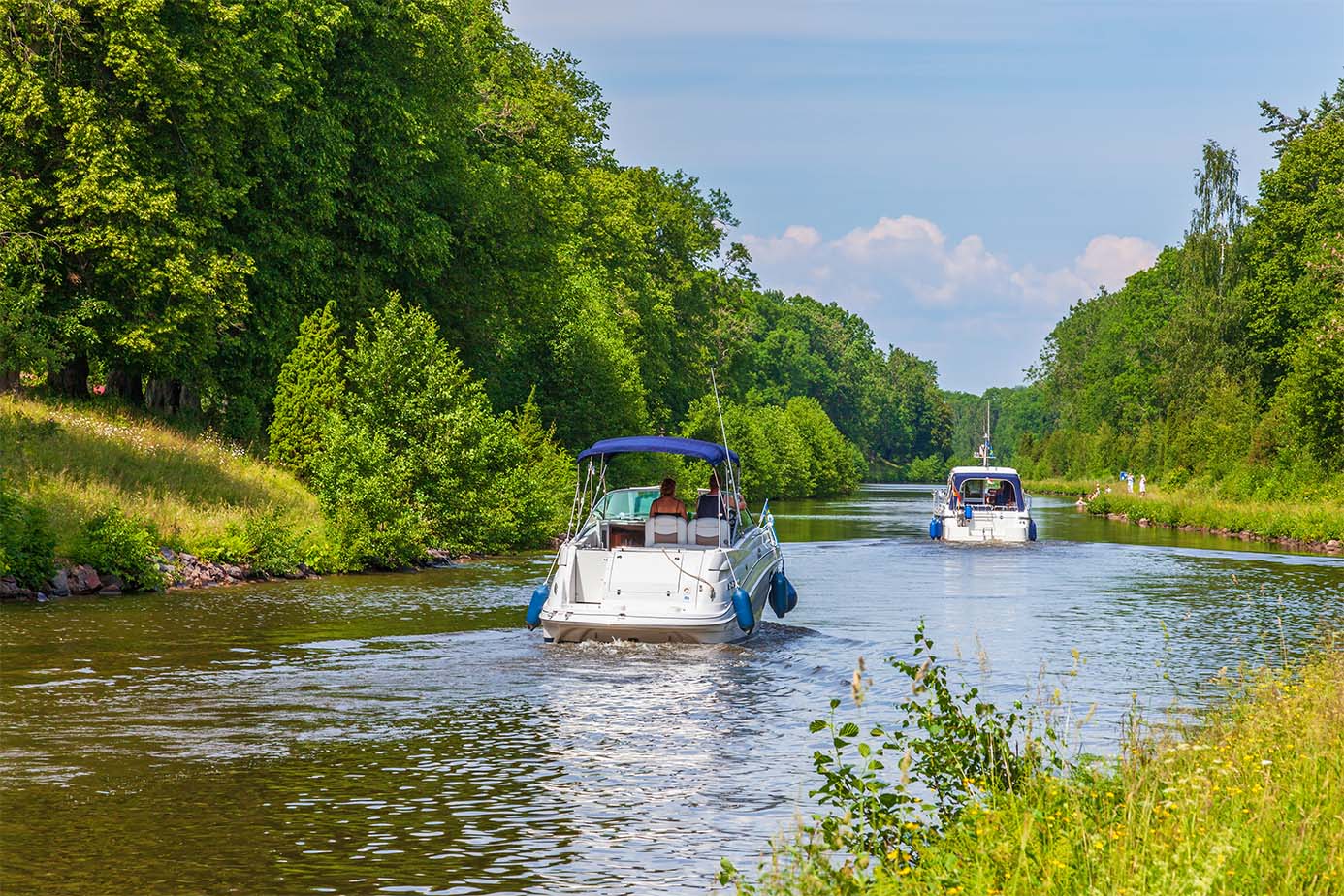 bateau_plaisance_canal